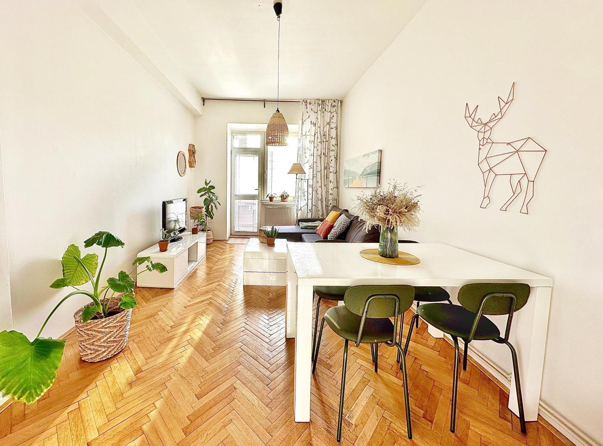 Bright And Central Suite With A Balcony Брно Экстерьер фото